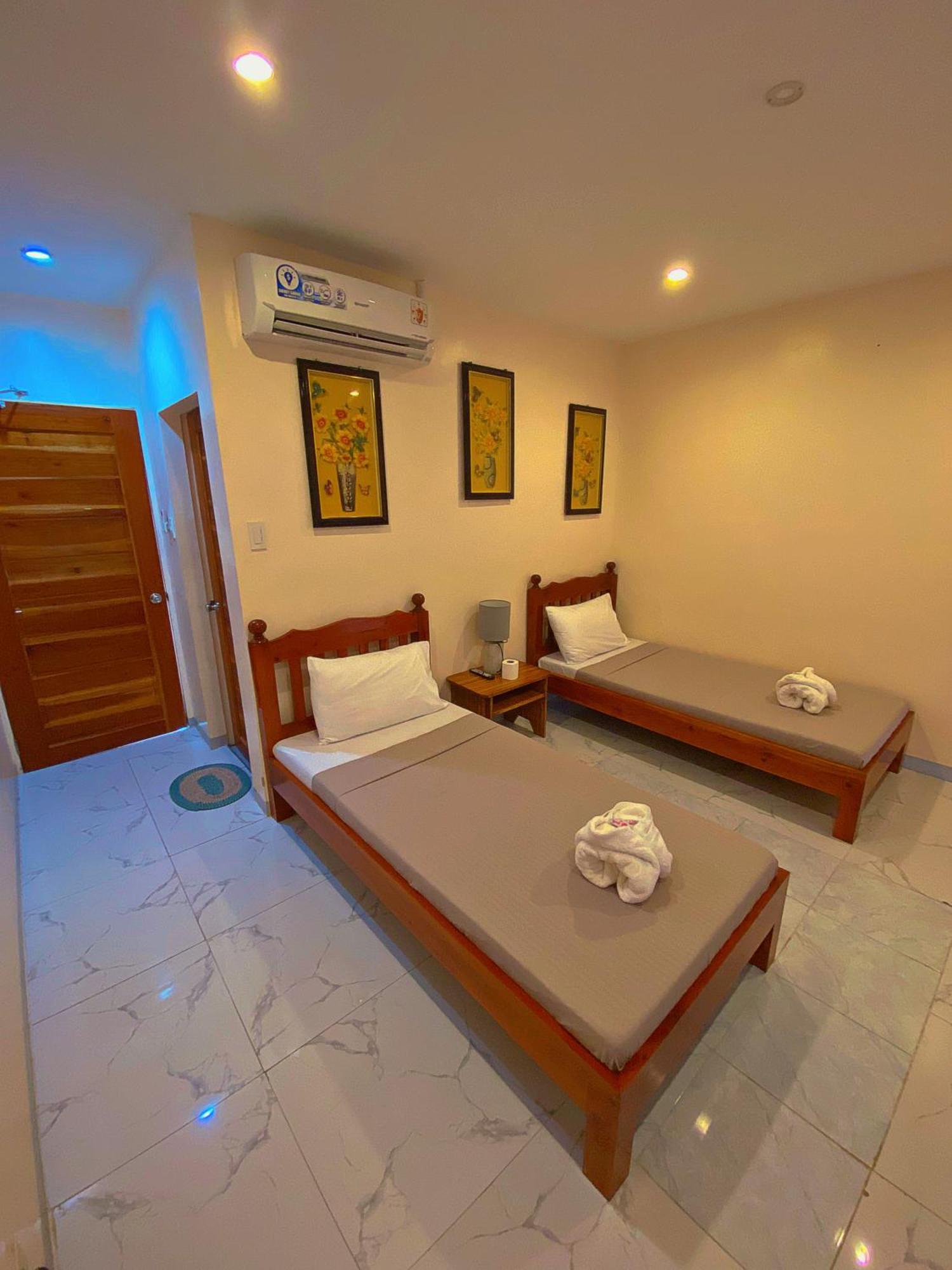 Elnora Delmar Travellers Inn Siquijor Exteriér fotografie